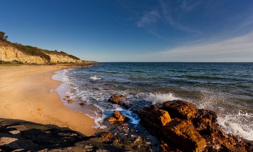 Beaumaris Bay - 3km from Quest Cheltenham 