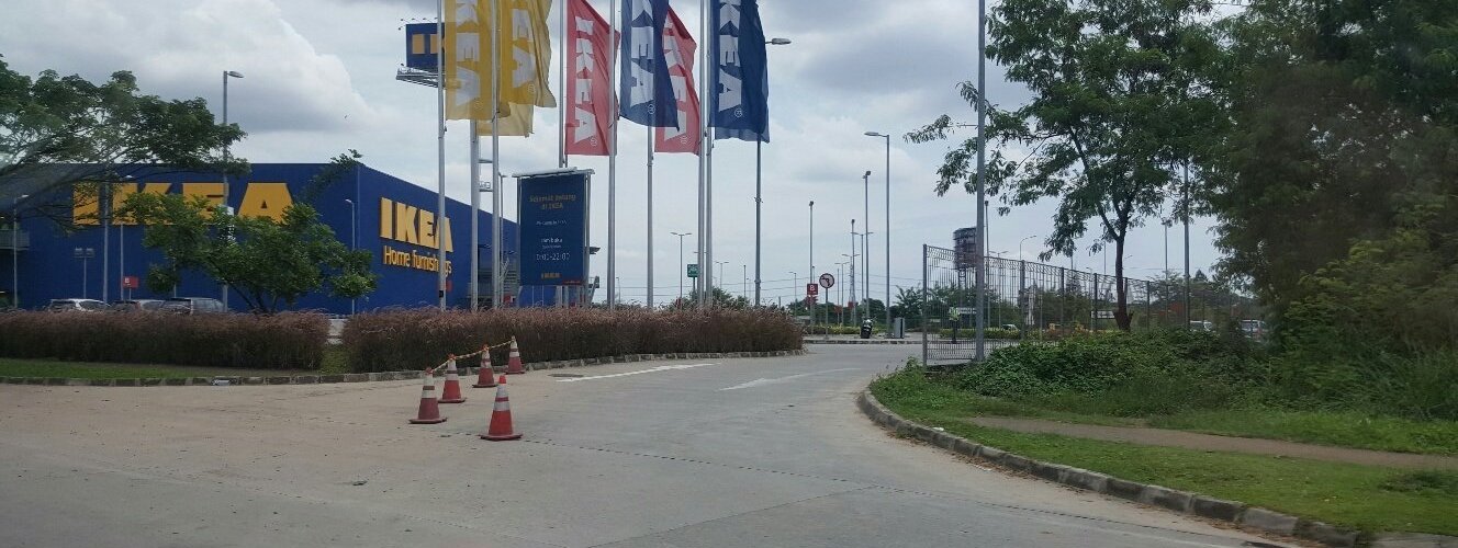 Banyak bendera IKEA