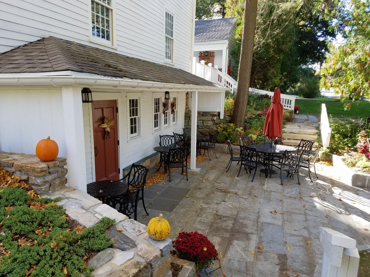 Old Drovers Inn Restaurant: Pictures & Reviews - Tripadvisor