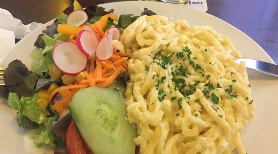 So toll sind die Kässpätzle angerichtet