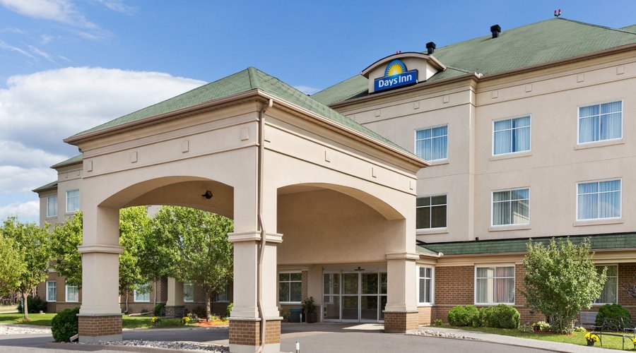Welcome to Days Inn Ottawa Airport