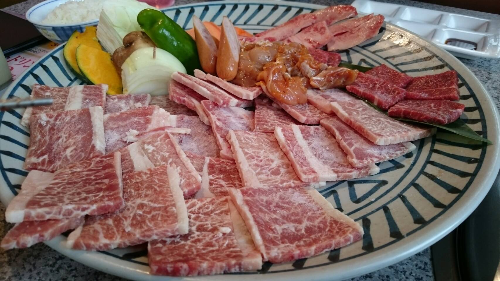 中華のおせち贈り物 ROKUBEE, MEAT) (GRILLED YAKINIKU Takayama Restaurant - 日本酒