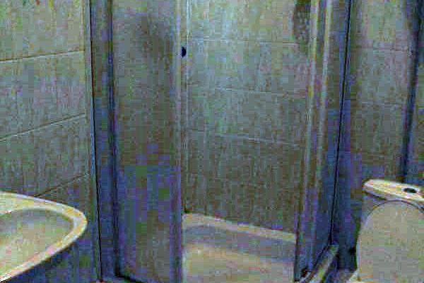 Ванная и туалет в трёхместном номере
