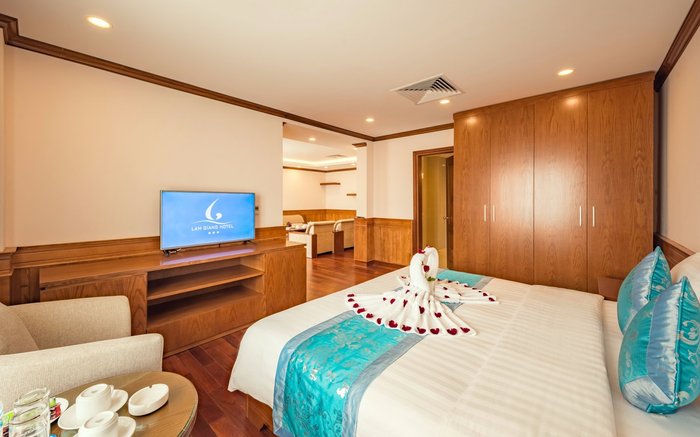 Lam Giang Hotel - hotel rooms