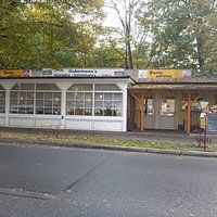 Direkt an der B156