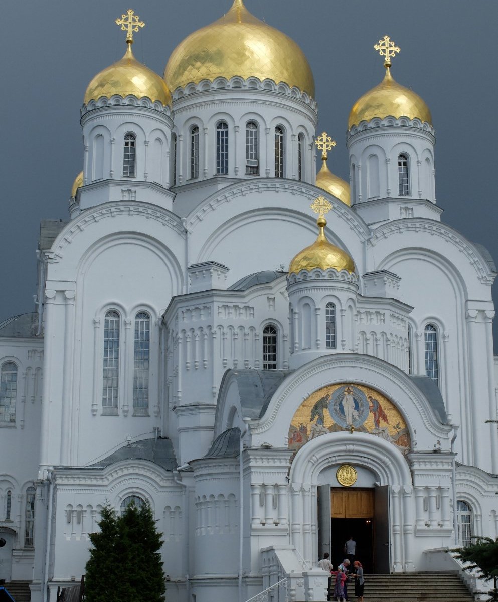 дивеево троицкий собор внутри