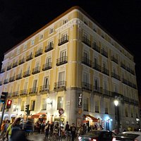 Edificio esquinero