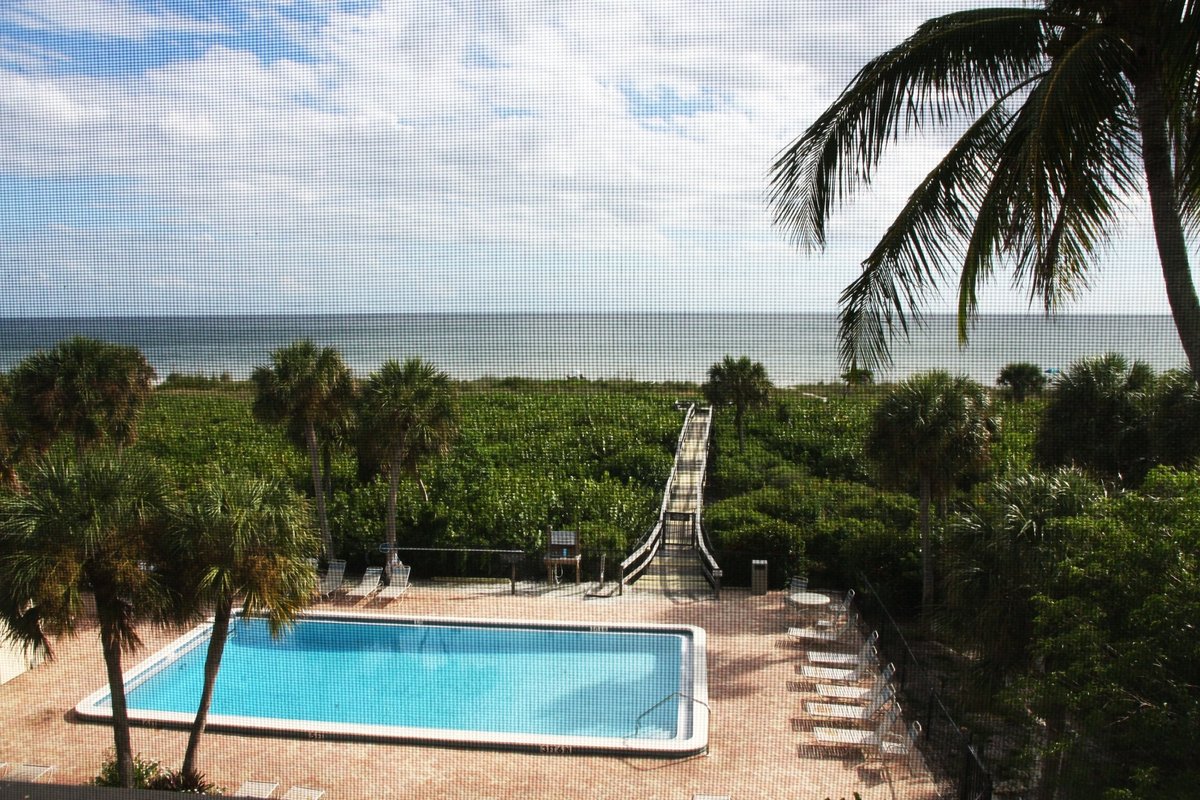 Tarpon Beach Condos Rooms: Pictures & Reviews - Tripadvisor