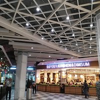Foodcourt Garden Living World Alam Sutera