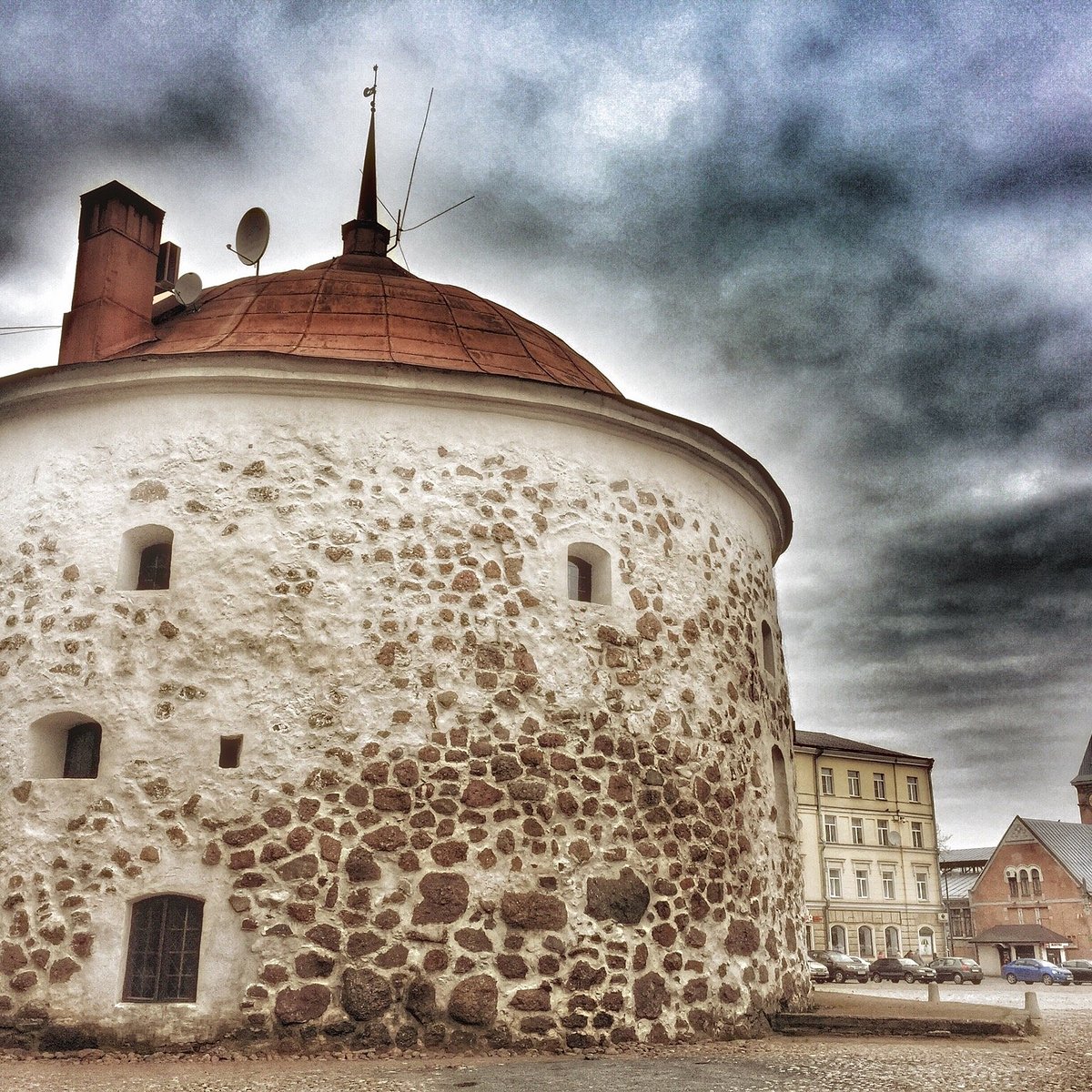 Round tower