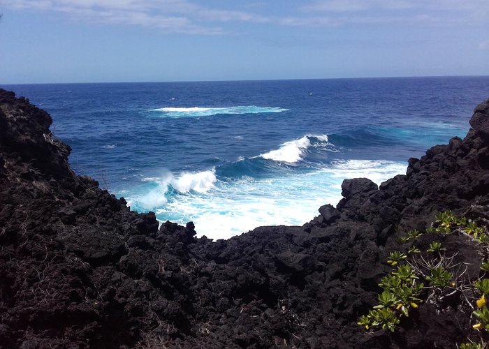 Mer bien agité et paysage magnifique