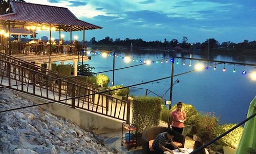 Baan Nichapa Restaurant is by the Ping River. It has indoor, open-air and all-weather dining are