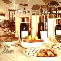 Interni Osteria CANTINA BRANDI.