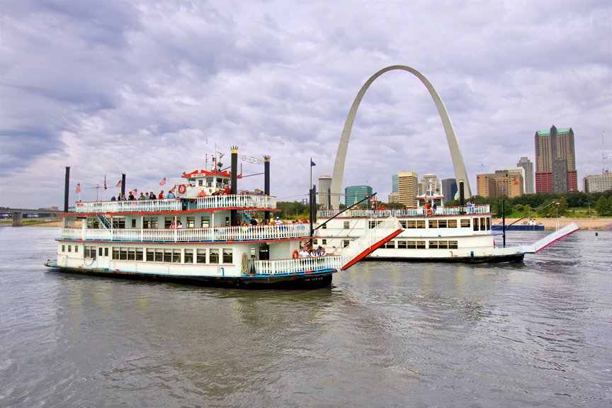 Riverboats at the Gateway Arch All You Need to Know BEFORE You