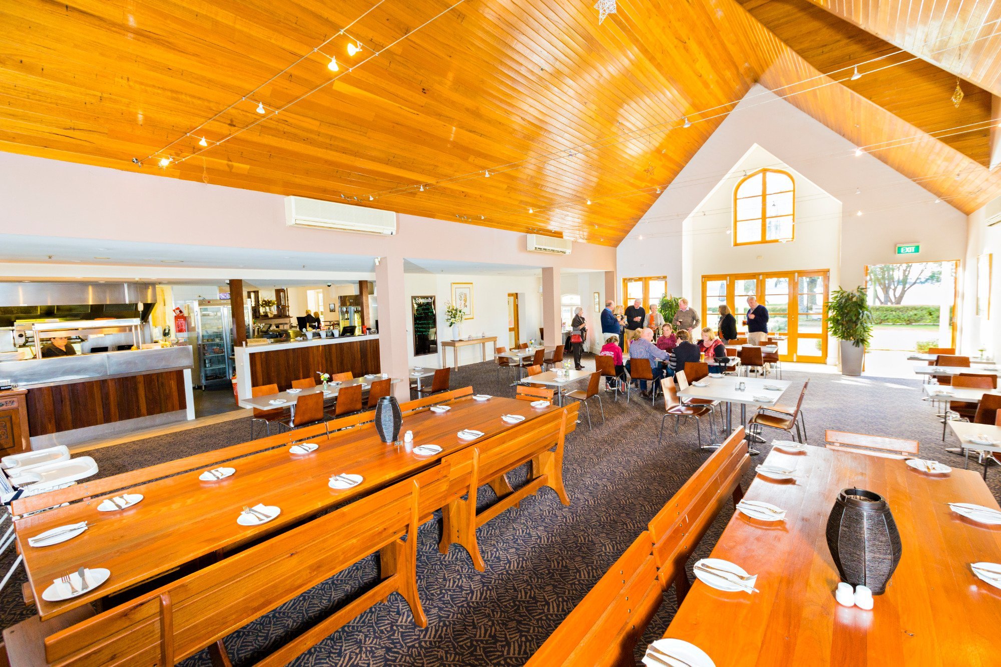 Seahorse Inn Hotel & Villas by null