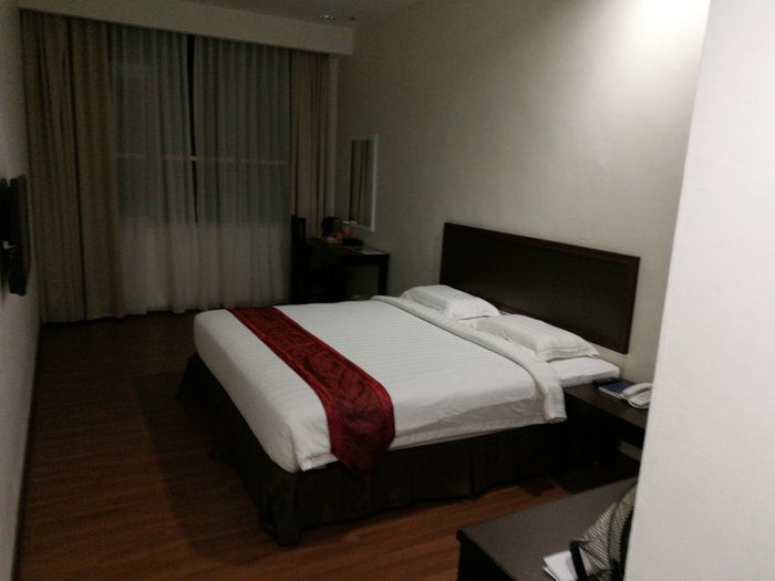 LI HUA HOTEL - Prices & B&B Reviews (Mukah, Malaysia)