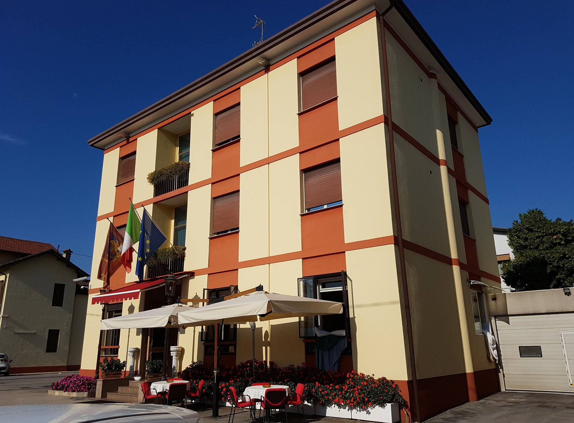 Hotel Autostrada image