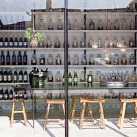 wine tasting area