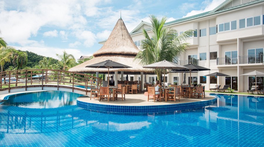 Choose to sip cocktails or dine poolside at the ISland Bar