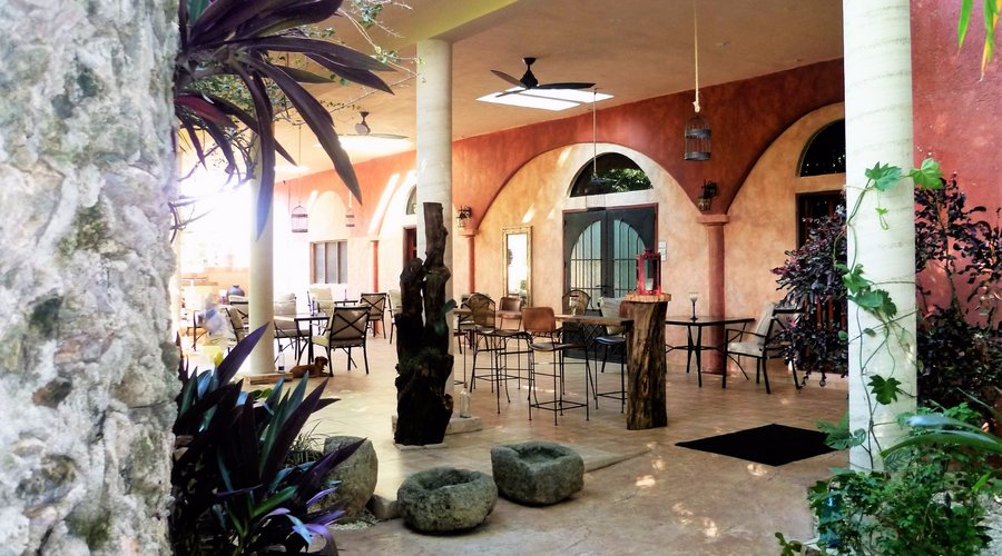 Hacienda Bar ^ Grill