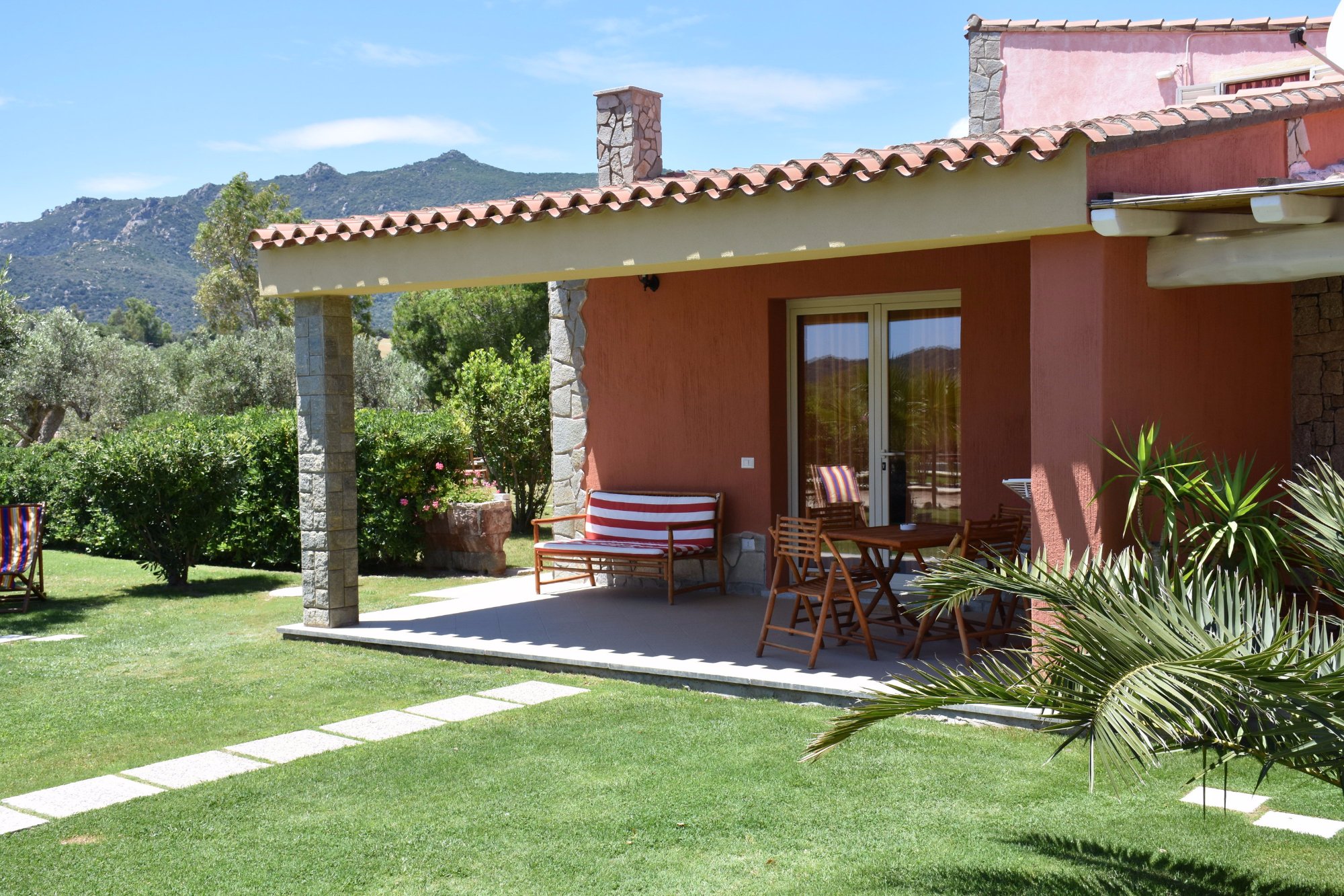 AFFITTACAMERE B&B LA VILLA DEI GRANITI (Villasimius, Sardinia) - Villa ...