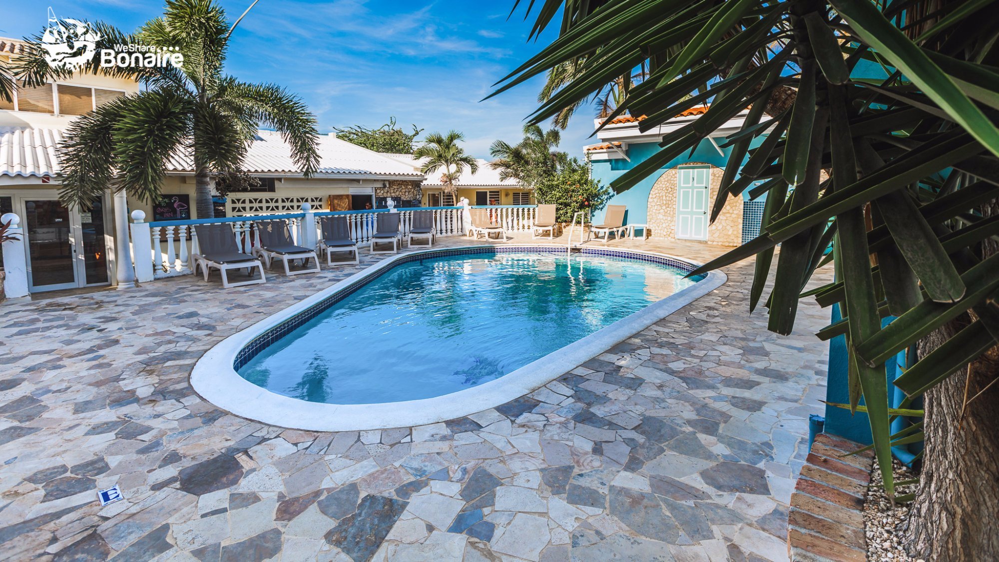 Bruce Bowker's Carib Inn by null