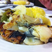 bacalhau grelhado com batata cozida