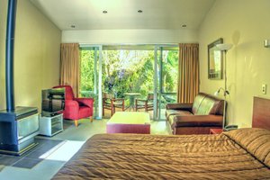 Room & Suite