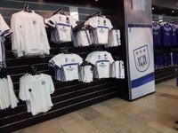 Fanshop RSC Anderlecht (Bruselas) - Lo que se debe saber antes de viajar -  Tripadvisor