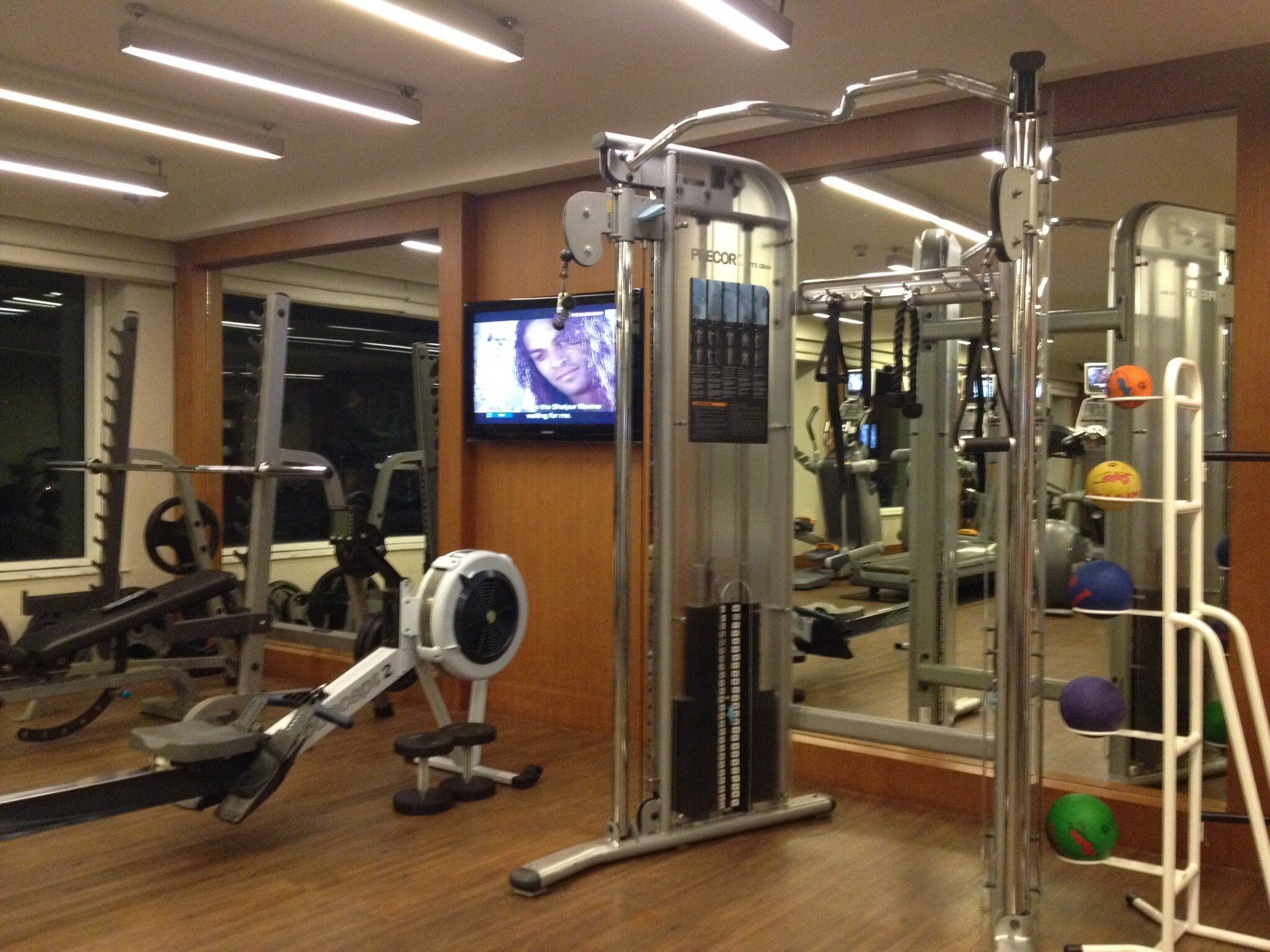 Gym equipment shop in anna online nagar