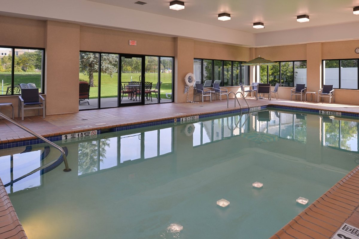 Holiday Inn Express Olean Pool: Pictures & Reviews - Tripadvisor