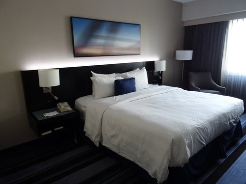 courtyard new york jfk airport reviews