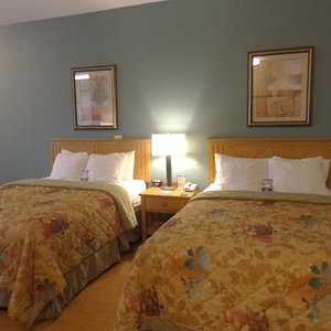 hotel rooms in oak harbor wa