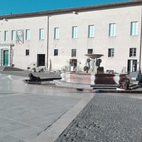 Palazzo del Duca e Fontana delle Anatre