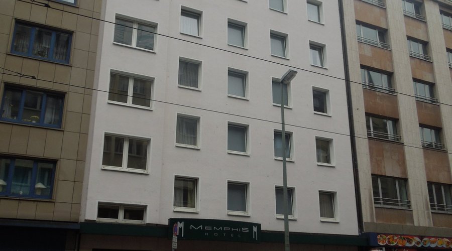 Memphis Hotel.