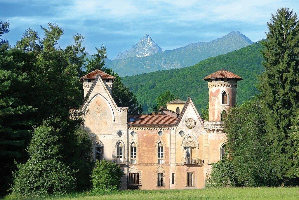 Miradòlo Castle 