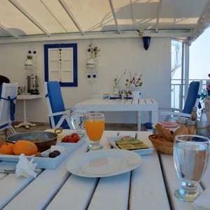 Terrasse petit déjeuner