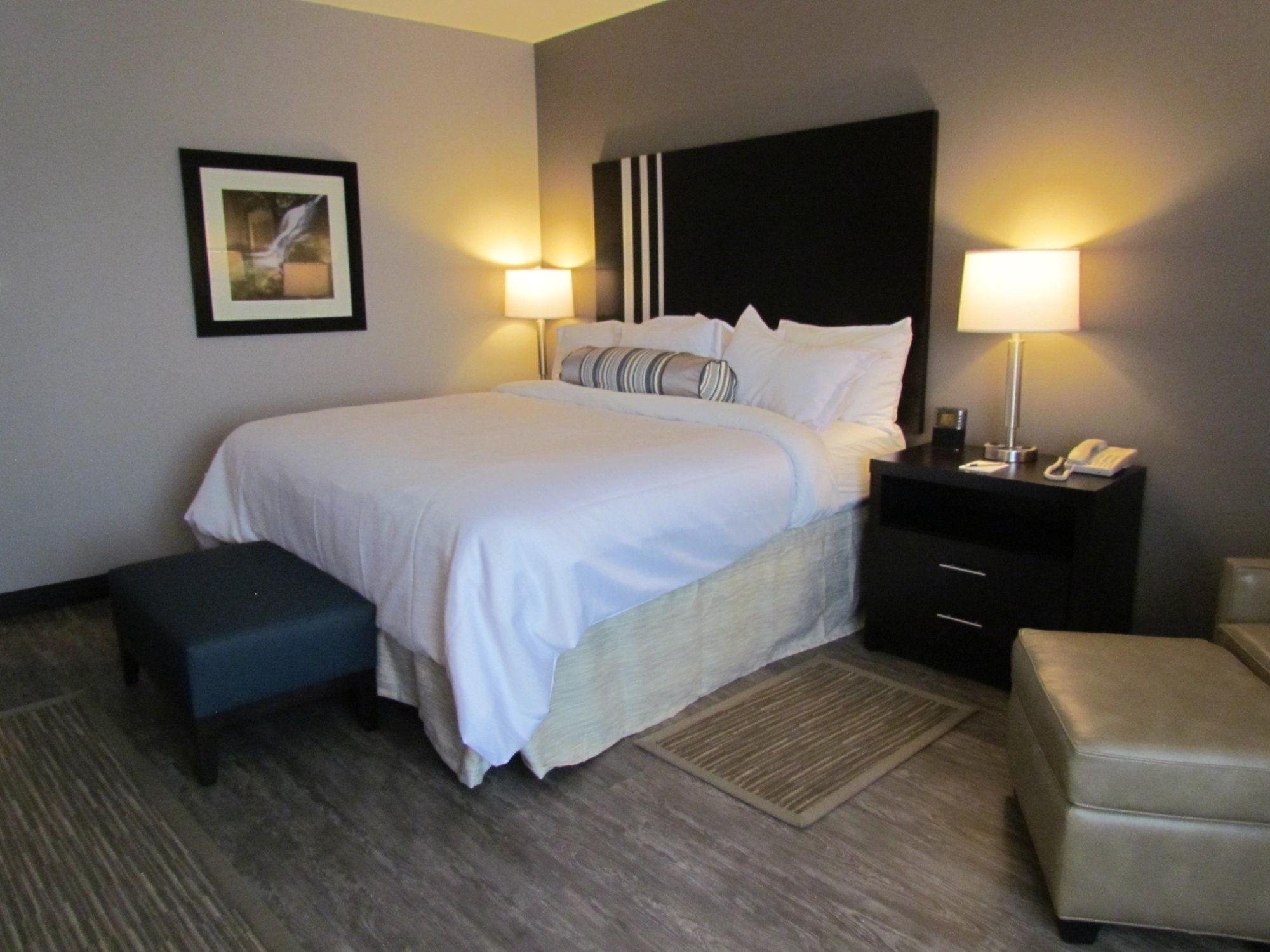 Hotel At Batavia Downs UPDATED Prices Reviews Photos NY   Guest Room 