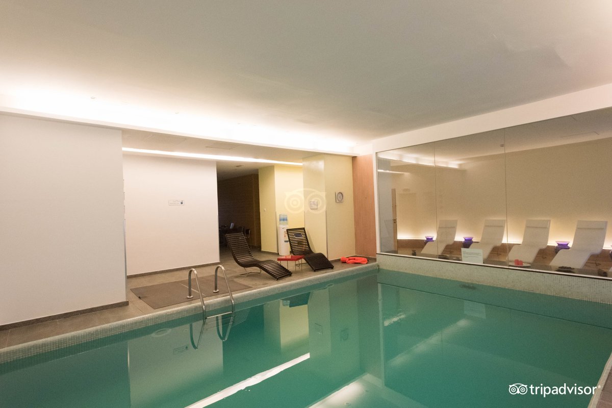 Novotel Bucarest City Centre Pool: Pictures & Reviews - Tripadvisor