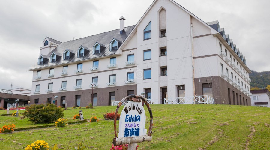 Street at the Edel Warme