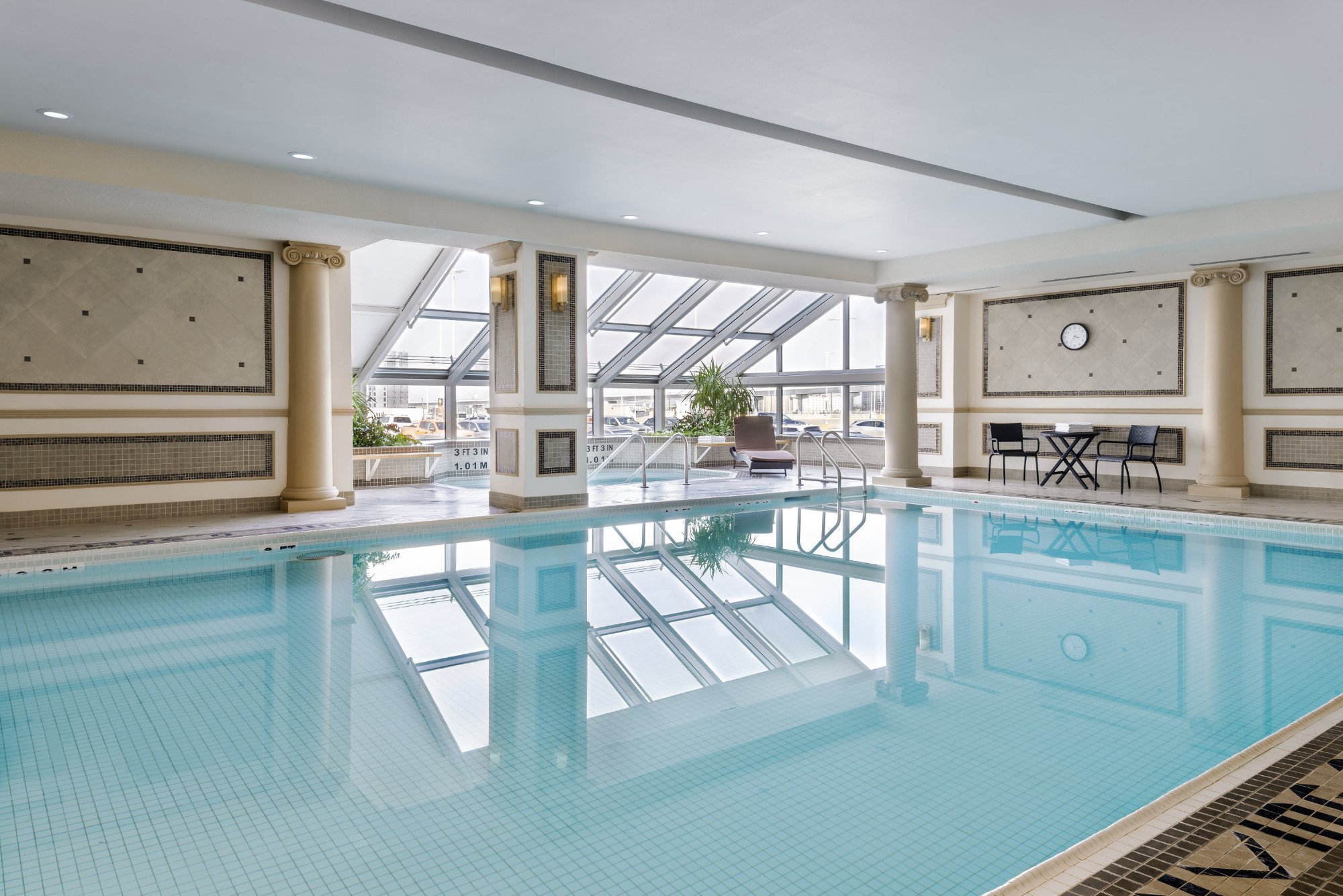 Sheraton Gateway Hotel in Toronto International Airport by null