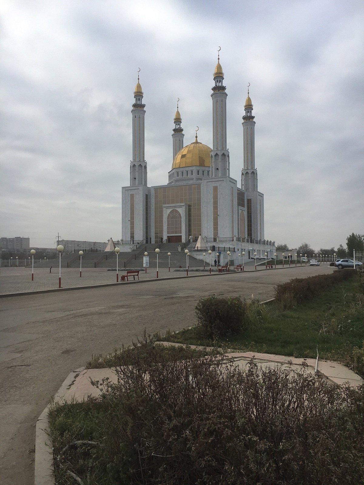 Город актюбинск область. Актобе Казахстан. Город Актюбинск Казахстан. Актобе Казахстан достопримечательности. Актюбинск достопримечательности.