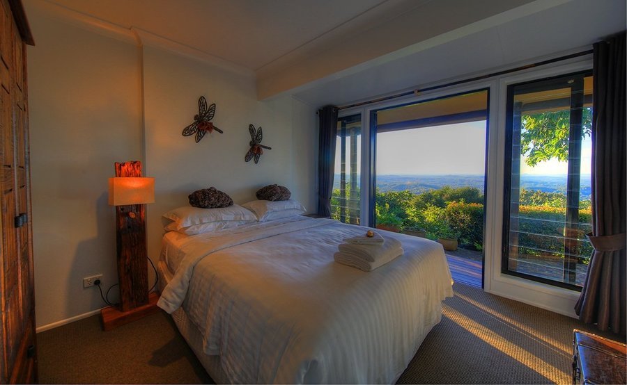 At Remingtons 4 bdrm Lodge Bedroom