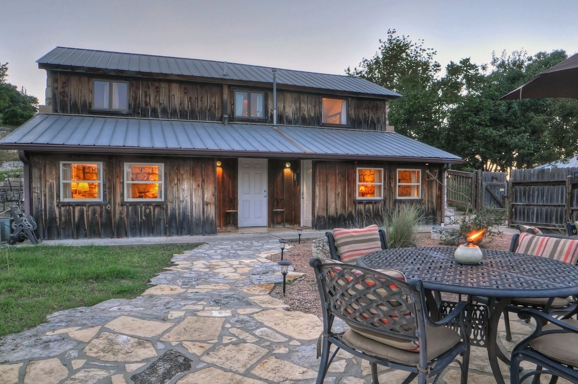 A BARN AT THE QUARRY (Fredericksburg, TX) - Opiniones Y Comparación De ...