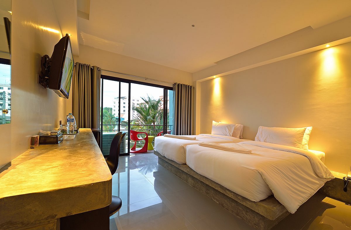 Riverside Hotel, hotel em Krabi