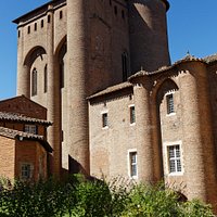 Albi, Palais de la Berbie, Tour Saint-Michel et courtine Bernard de Combret