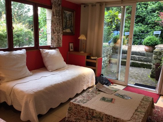 LA PLUIE DE ROSES - Updated 2024 Prices & B&B Reviews (Giverny, France)