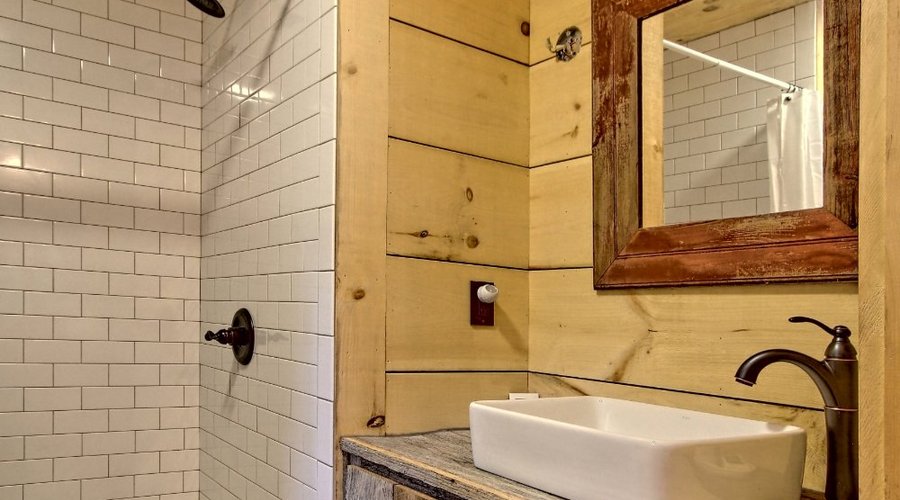 Cherokee Bathroom