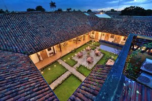 Hotel La Posada Del Doctor in Leon, image may contain: Villa, Outdoors, Hotel, Resort