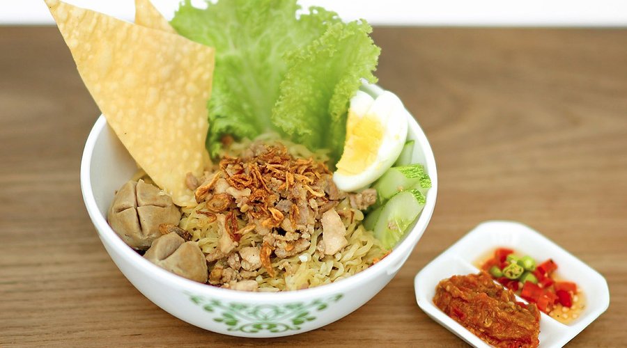 Bakmi Besok Balik Lagi *** - Boiled Chicken Noodles